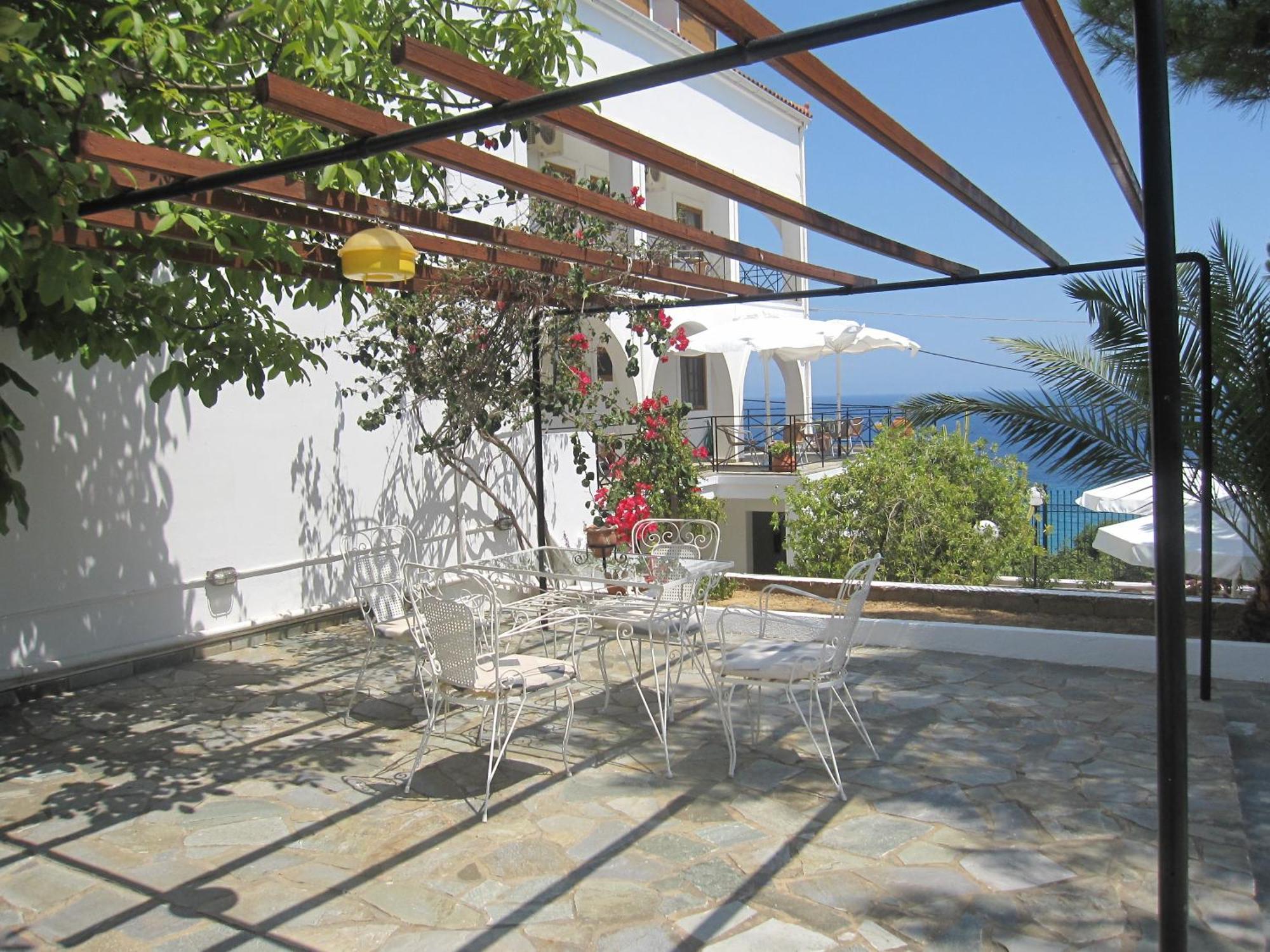 Travlos Studios Eleios-Pronnoi Exterior photo